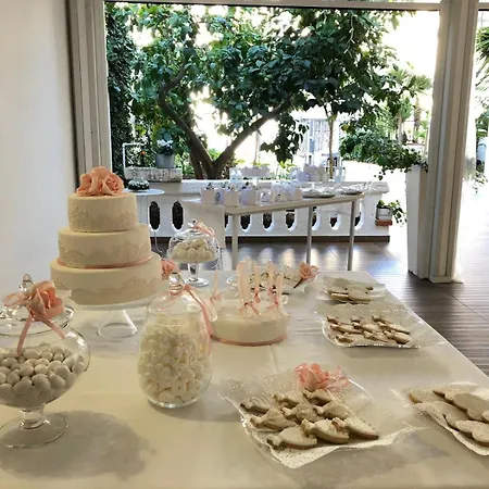Femily Di Puglia In - Bari 4*