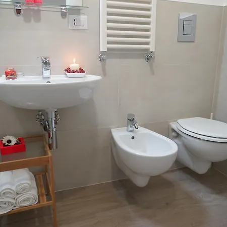 Femily Di Puglia In - Bari 4* Grumo Appula