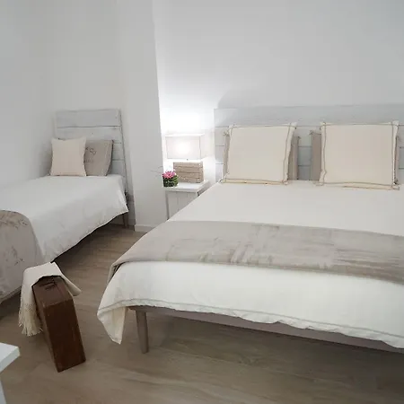 Femily Di Puglia In - Bari Bed & Breakfast 4*