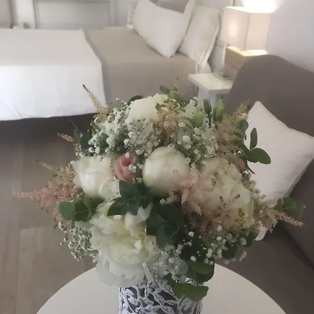 Femily Di Puglia In - Bari Frühstückspension 4*