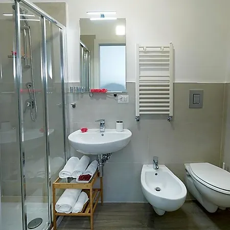 B&B Femily Di Puglia In - Bari 4*