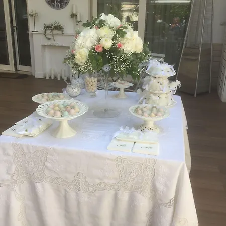Alojamento de Acomodação e Pequeno-almoço Femily Di Puglia In - Bari 4*