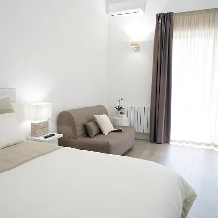 Femily Di Puglia In - Bari 3* Grumo Appula